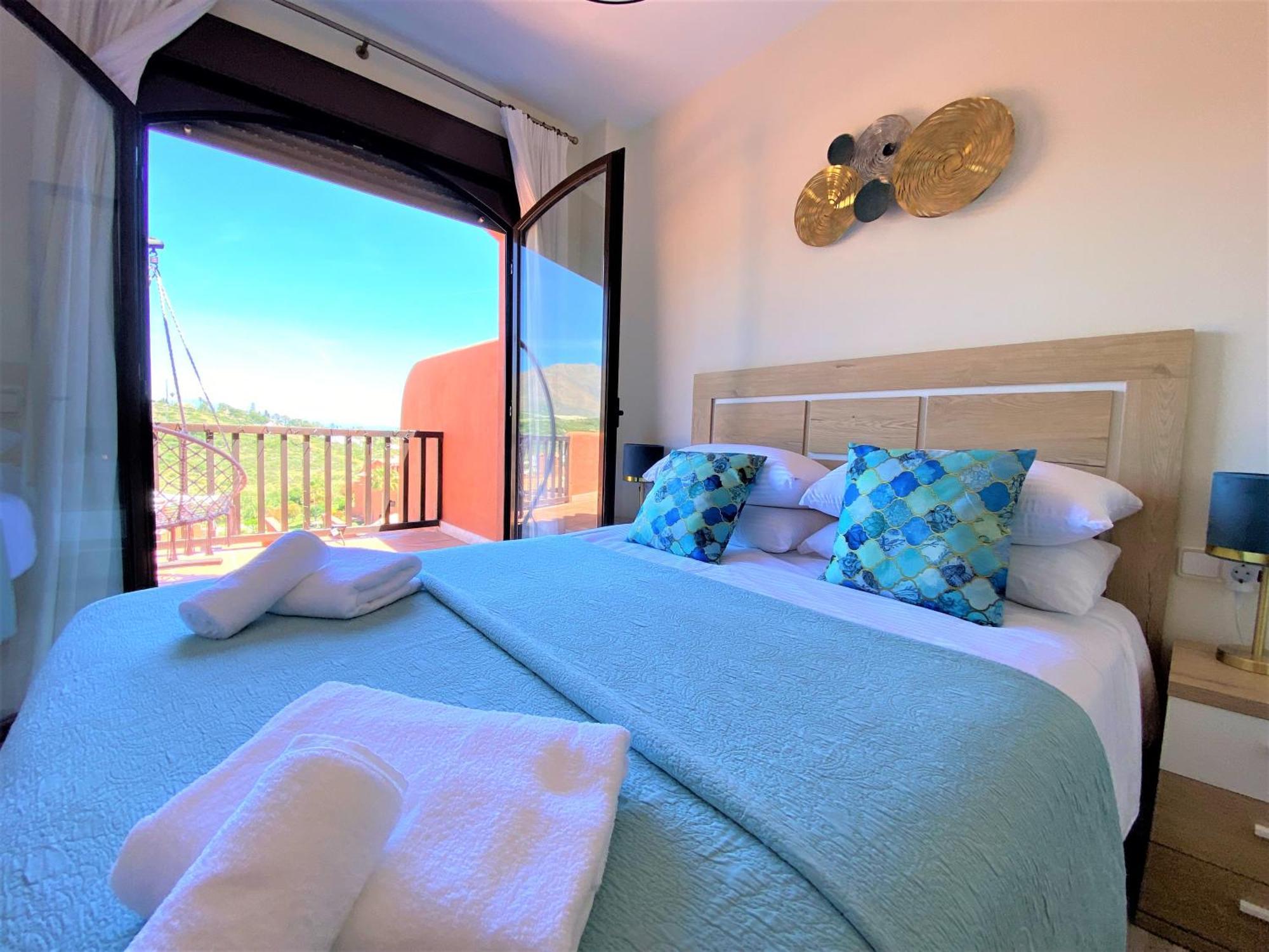 Appartement Sea View Penthouse With Hot Tub - Casa Bella Vista, Buenas Noches , Estepona